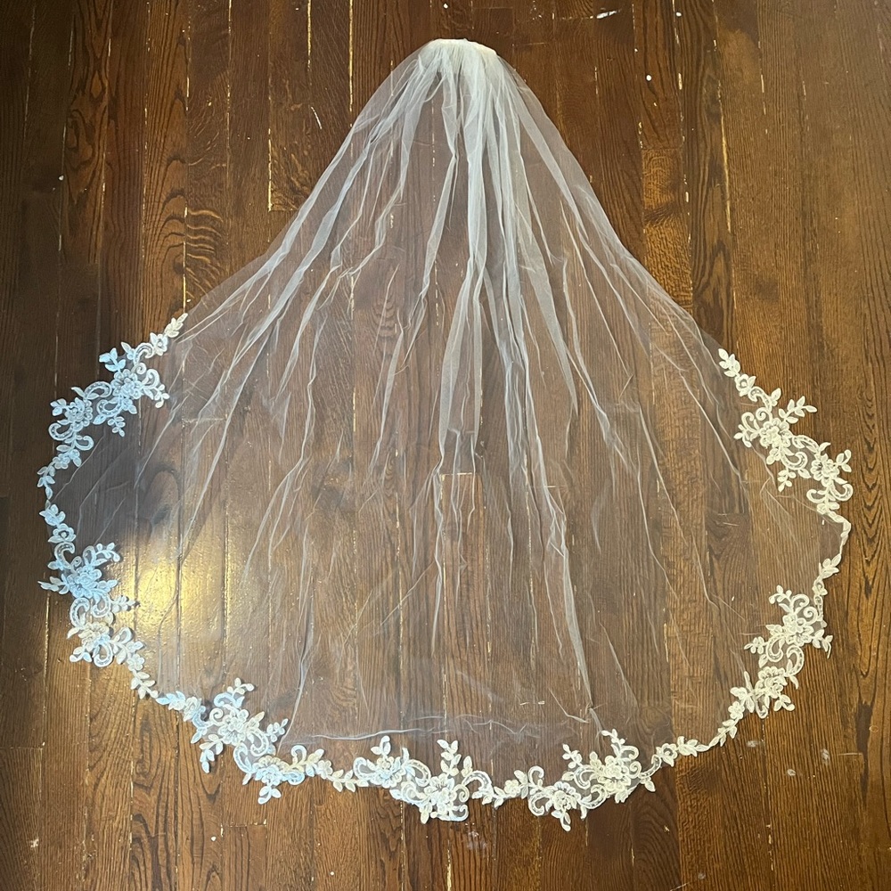 Fingertip Embellished Veil